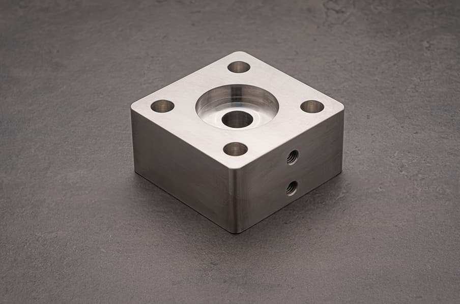 Example of a milled part manufactured with meviy.